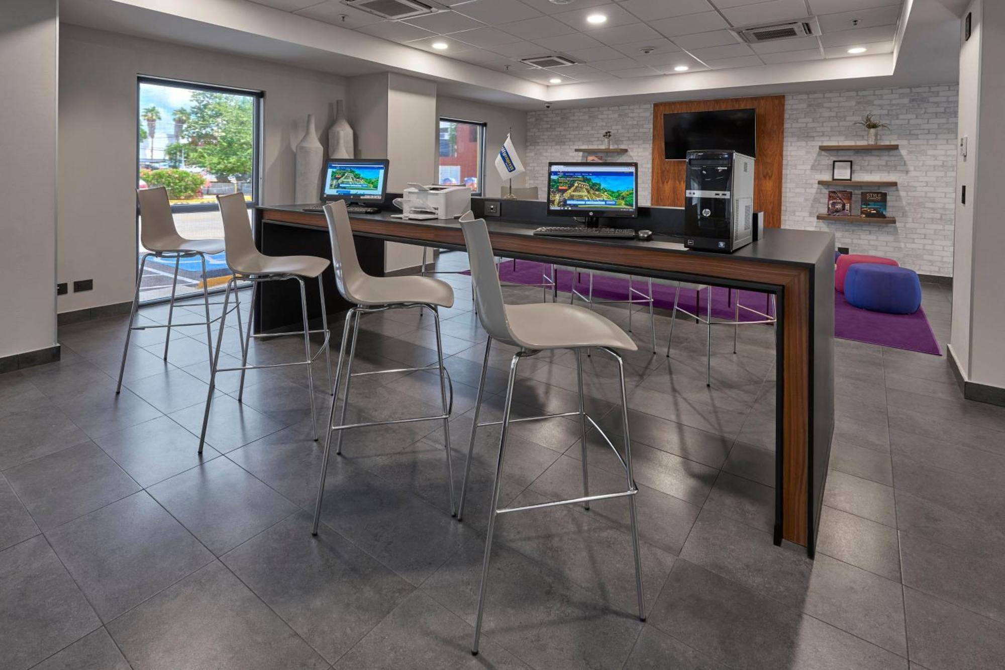 City Express By Marriott Mérida Extérieur photo