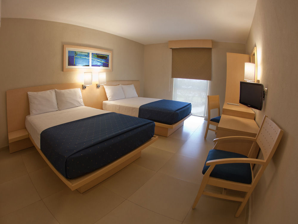City Express By Marriott Mérida Extérieur photo