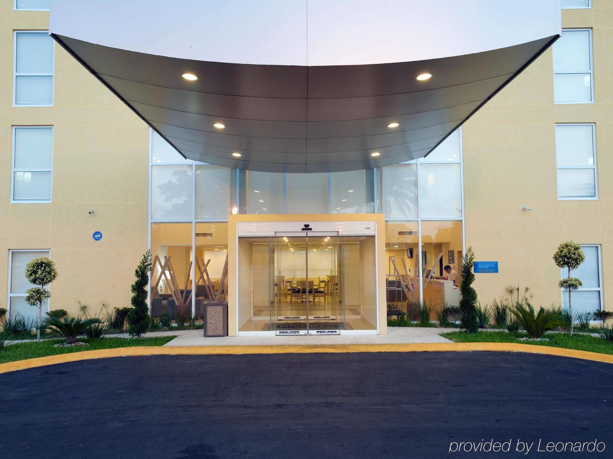 City Express By Marriott Mérida Extérieur photo